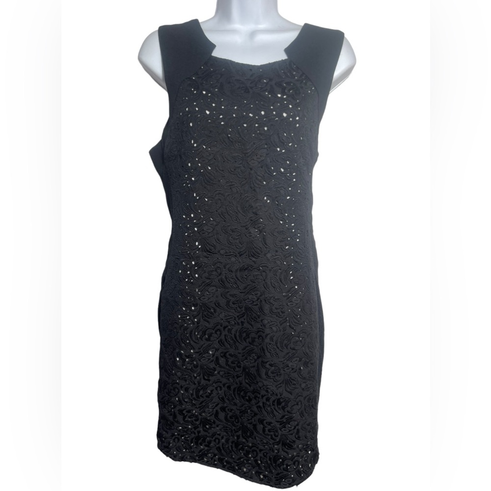 NWT Adelyn Rae size Large stunning black dress embroidered with cut out back 🖤🖤